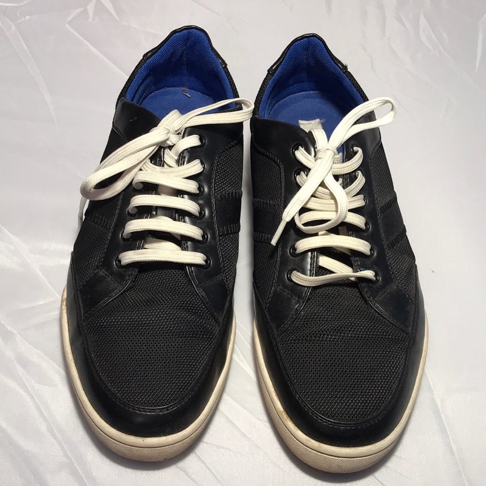 Steve Maddens black fashion sneaker Men’s size 9.5